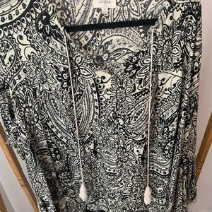 Umgee tunic top/dress black and cream